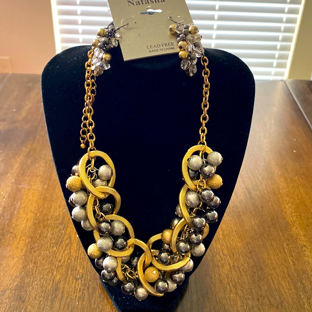 Jewelry- beaded necklace